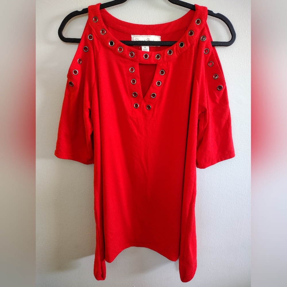 *NWOT* French Laundry cold shoulder shirt size medium